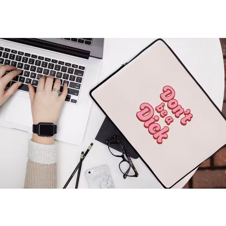 Tekst - Boodschap - Roze laptophoes neopreen klein -bureau