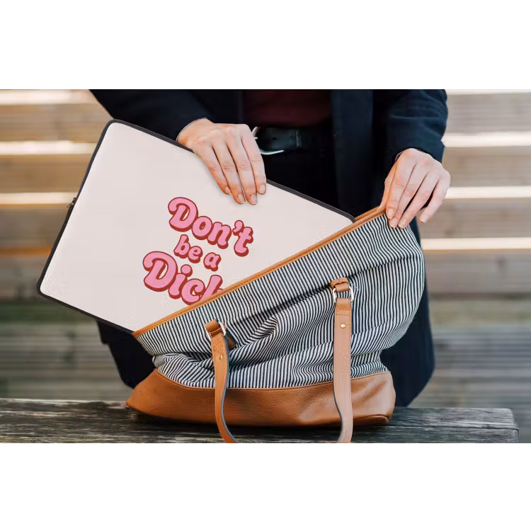Tekst - Boodschap - Roze laptophoes neopreen klein -tas