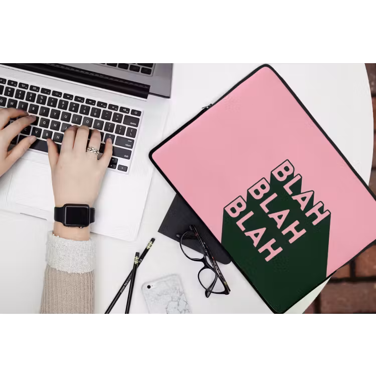 Tekst - Grafisch - Groen - Schaduw laptophoes neopreen klein -bureau
