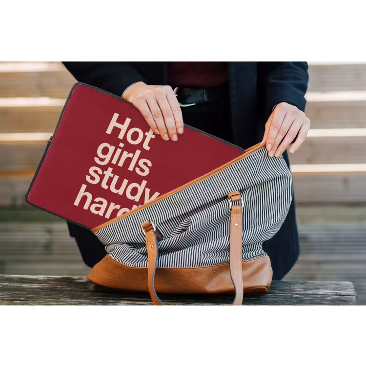 Tekst - Studie - Motivatie - Modern - Rood laptophoes neopreen klein -tas