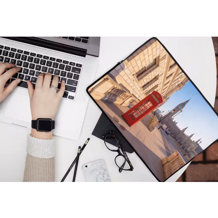 Telefooncel - Rood - Londen - Stad - Architectuur laptophoes neopreen klein -bureau
