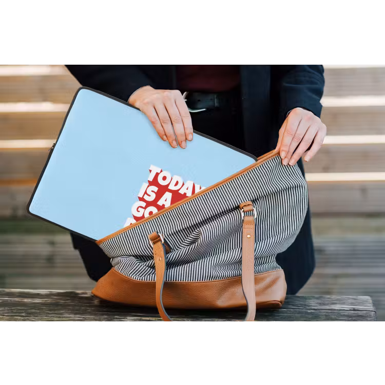 Today is a good day - Rood - lichtblauw laptophoes neopreen klein -tas