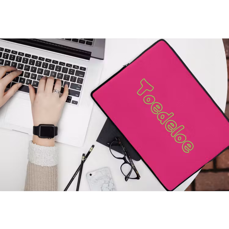 Toedeloe - Groen - Roze laptophoes neopreen klein -bureau
