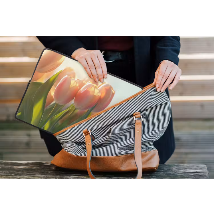 Tulpen - Roze - Zonnestralen laptophoes neopreen klein -tas