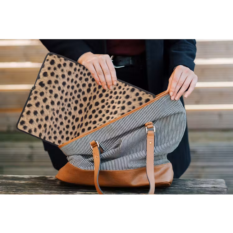 Vacht - Jachtluipaard - Zwart - Wit laptophoes neopreen klein -tas