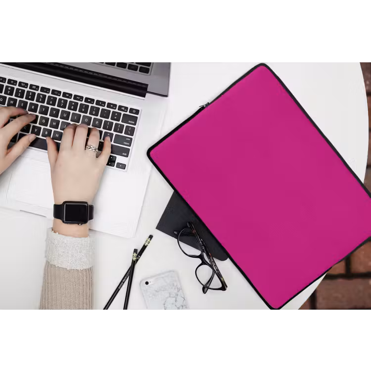 Velvet - Magenta - Roze laptophoes neopreen klein 279 -bureau