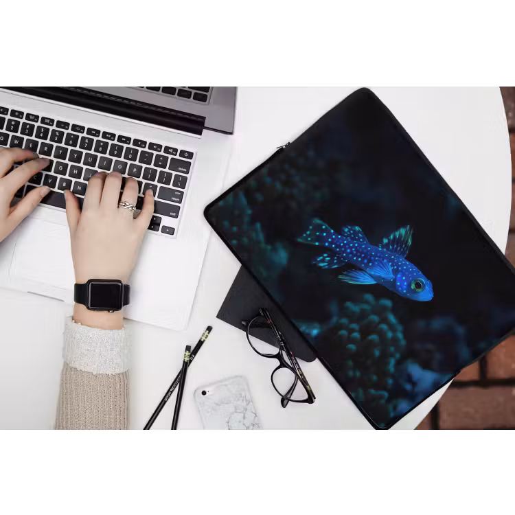 Vis - Stippen - Koraal - Blauw laptophoes neopreen klein -bureau