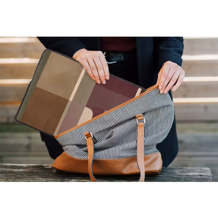 Vlakken - Abstract - Bordeaux - Lijnen laptophoes neopreen klein -tas