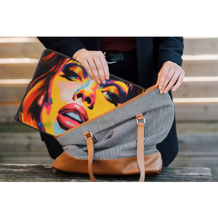 Vrouw - Gezicht - Kleurrijk laptophoes neopreen klein -tas