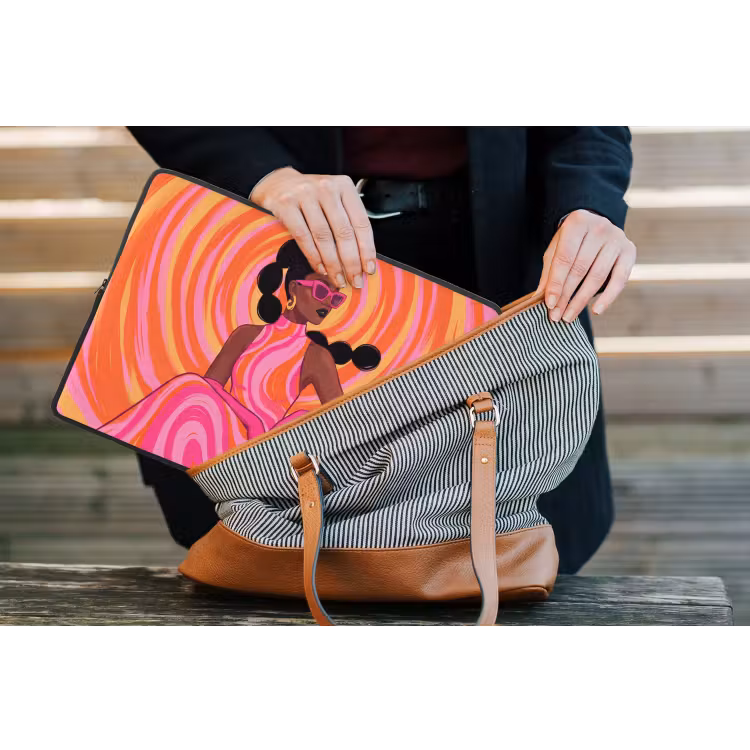 Vrouw - Portret - Kunst - Abstract - Roze laptophoes neopreen klein -tas