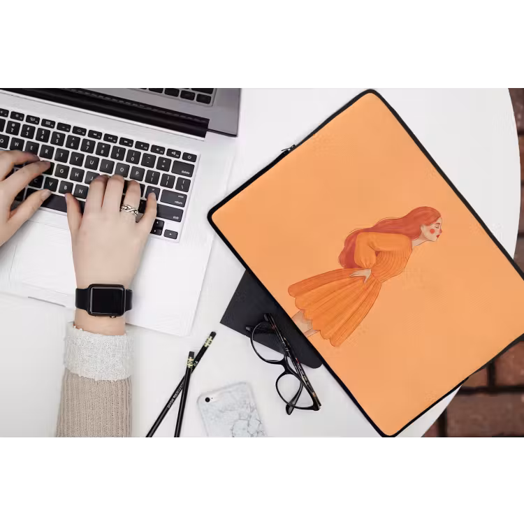 Vrouw - Profiel - Mensen - Modern - Oranje laptophoes neopreen klein -bureau