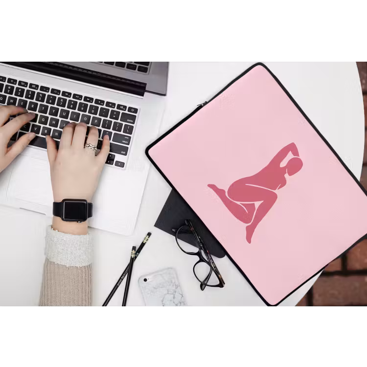 Vrouw - Silhouet - Abstract - Modern - Roze laptophoes neopreen klein -bureau
