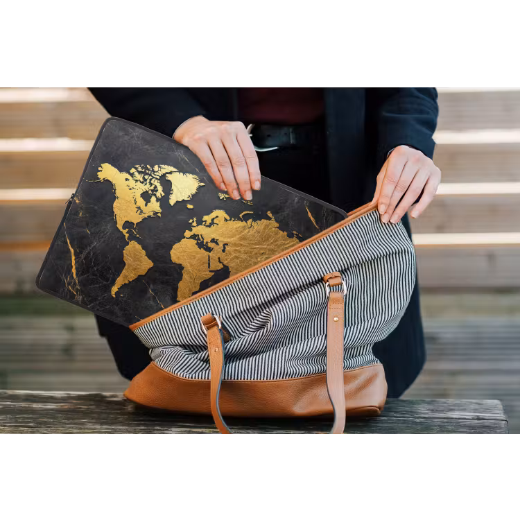 Wereldkaart - Goud - Marmer laptophoes neopreen klein -tas