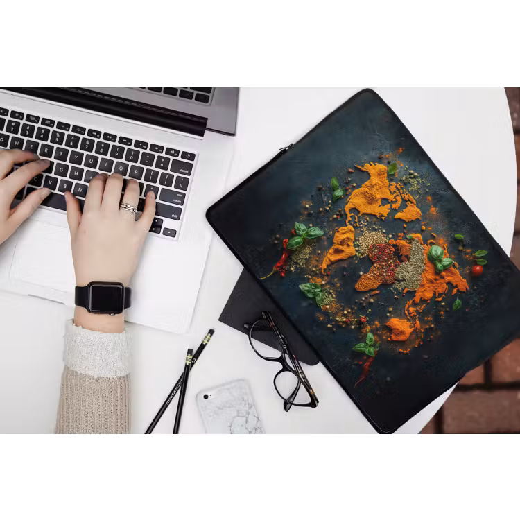 Wereldkaart - Kruiden - Levendige kleuren laptophoes neopreen klein -bureau
