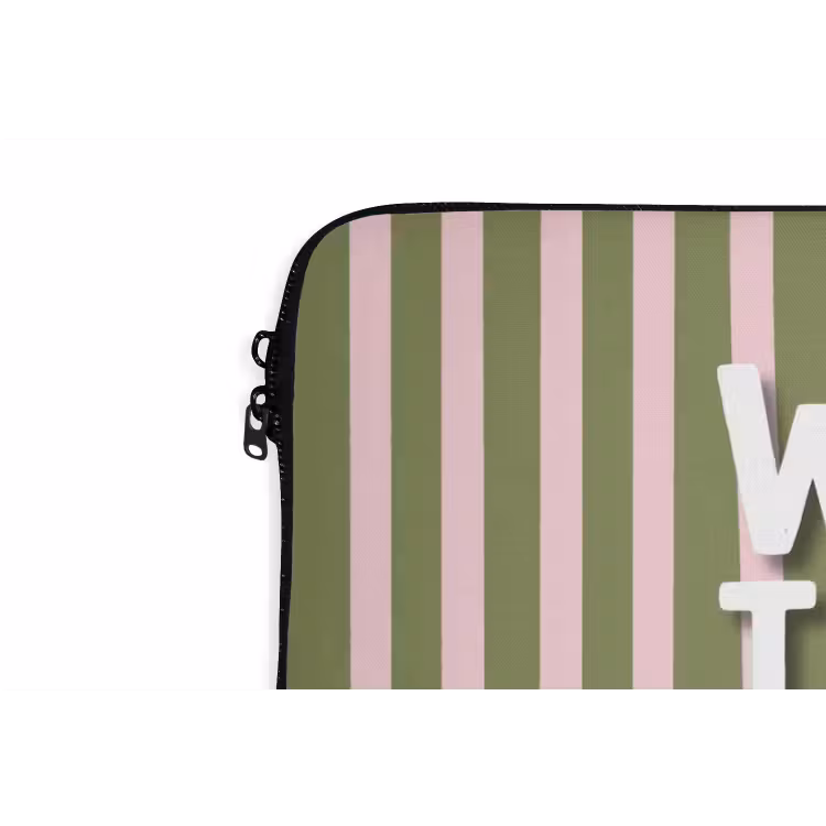 What's the best that could happen - Strepen - Groen - Roze laptophoes neopreen klein -detail