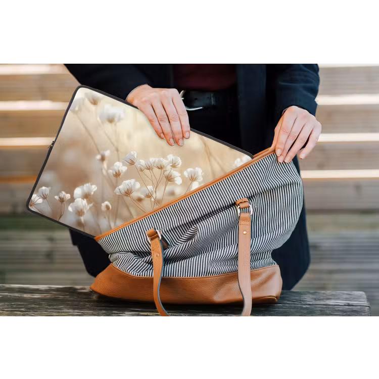 Wilde - Bloemen - Wit laptophoes neopreen klein -tas