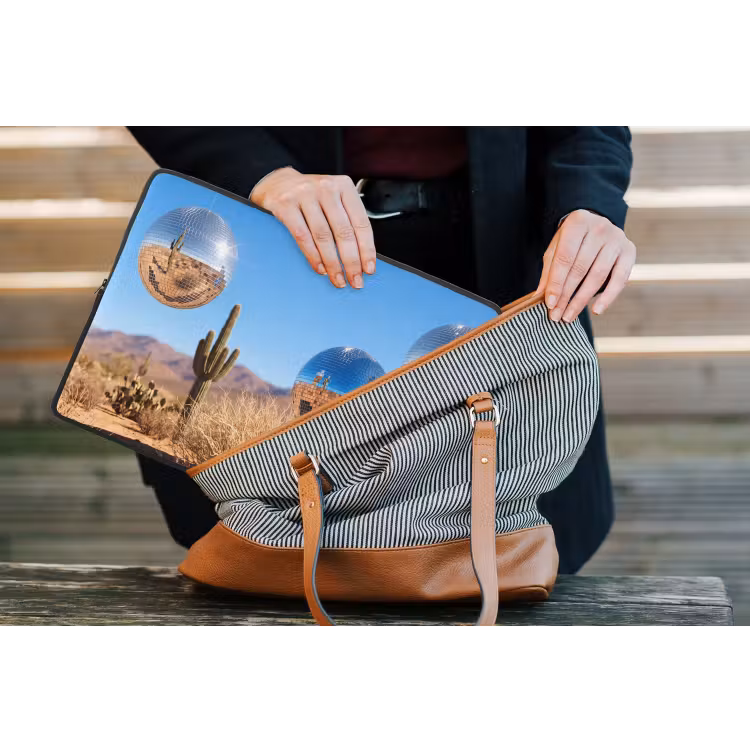 Laptophoes Woestijn - Spiegelbal - Kunst - Woestijn - Spiegelbal - Kunst laptophoes neopreen klein