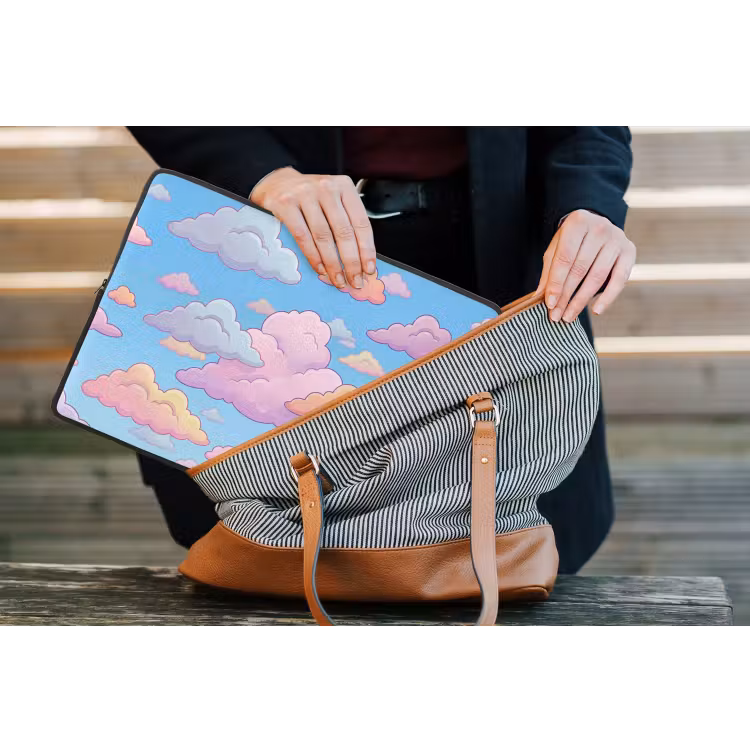 Wolk - Lucht - Natuur - Illustratie - Pastel laptophoes neopreen klein -tas