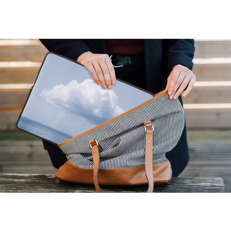Laptophoes Wolk - Regen - Natuur - Wolk - Regen - Natuur laptophoes neopreen klein