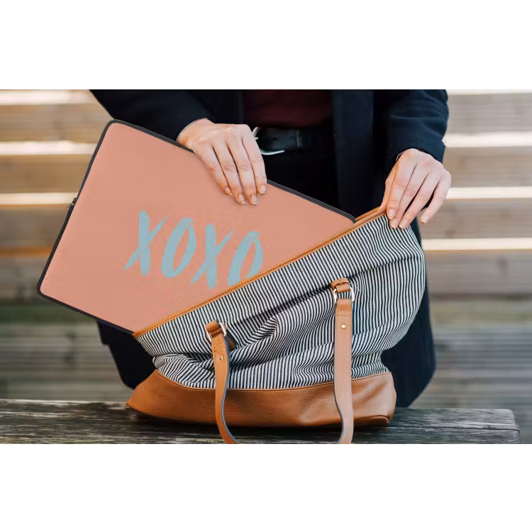 XOXO - Blauw - Perzikkleur laptophoes neopreen klein -tas