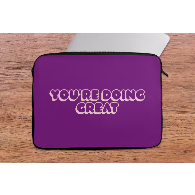 You're doing great - Paars - Bubble letters laptophoes neopreen klein -tafel