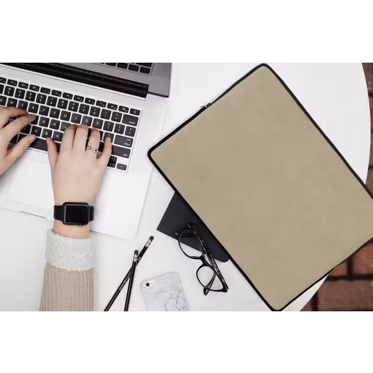 Zandkleur - Korrelige structuur - Beton laptophoes neopreen klein 279 -bureau