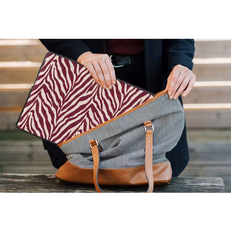 Zebra - Motief - Bordeaux - Rood laptophoes neopreen klein 279 -tas
