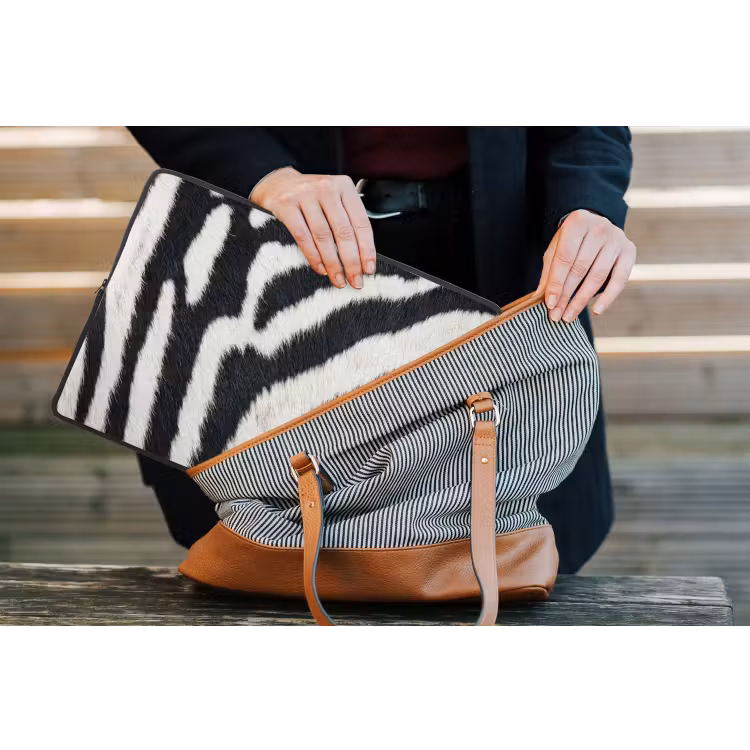 Zebra - Vacht - Klassiek - Zwart - Wit laptophoes neopreen klein -tas
