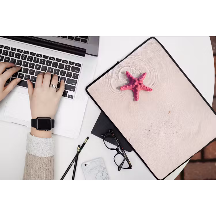 Zeeleven - Zeester - Strand - Roze - Water laptophoes neopreen klein -bureau