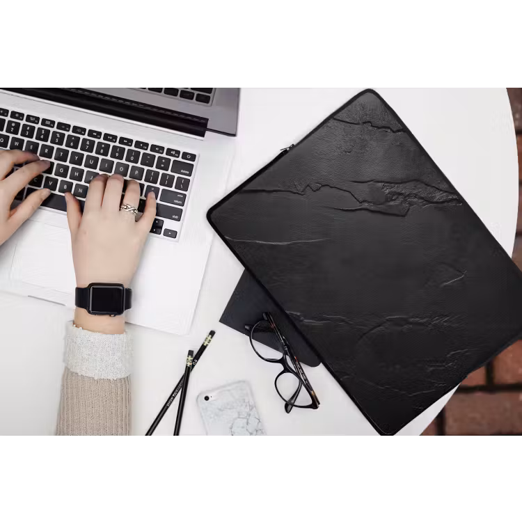 Zwart - Steen - Beton laptophoes neopreen klein -bureau
