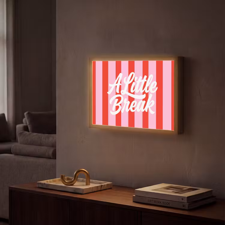 A Little Break - Strepen - Rood - Roze Light Box met batterij (Wandlamp) middel -sfeer1