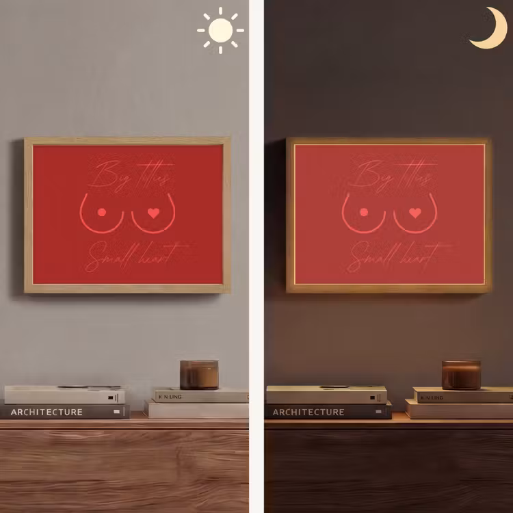 Big titties small heart - Rood - Hart Light Box met batterij (Wandlamp) middel -sfeer3