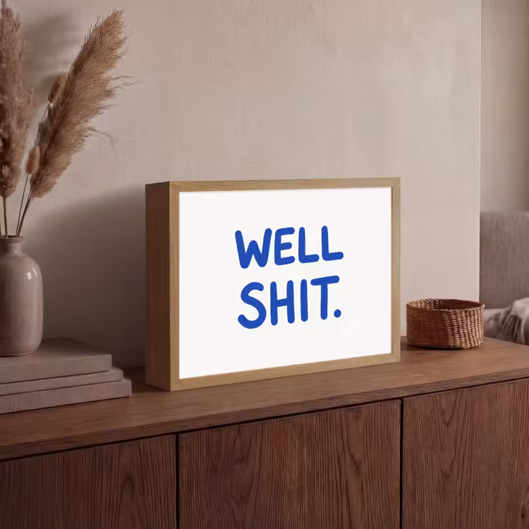 Blauw - Quote - Wit Light Box met batterij (Wandlamp) middel -sfeer2