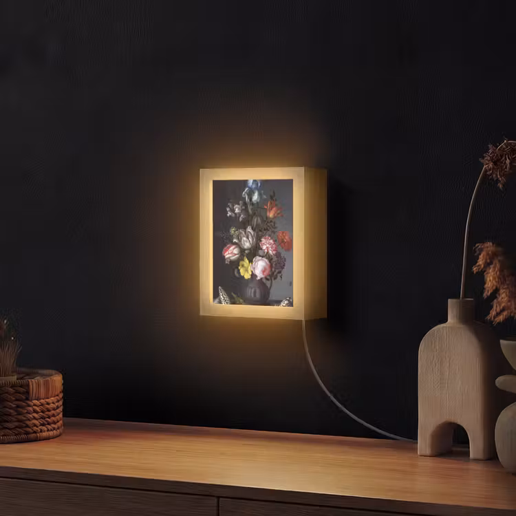 Bloemen in een vaas met schelpen en insecten - Balthasar van der Ast Light Box met kabel (Wandlamp) klein -sfeer1