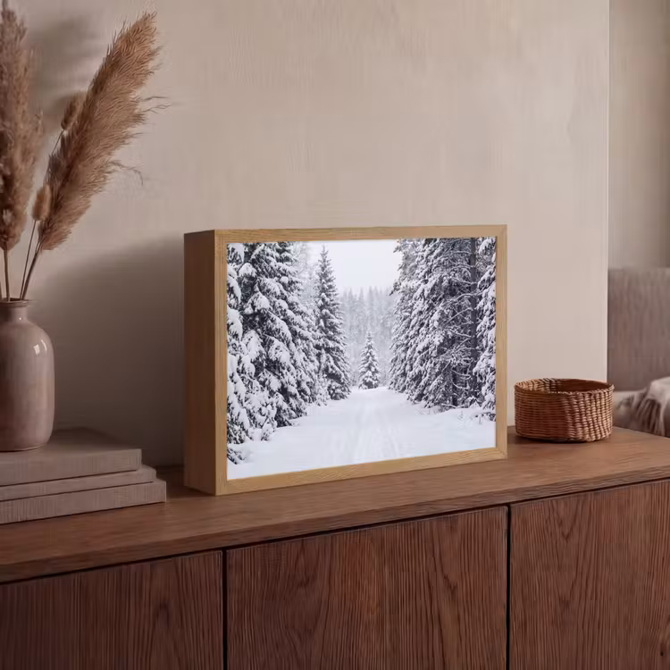 Bos - Winter - Sneeuw - Pad - Natuur Light Box met batterij (Wandlamp) middel -sfeer2