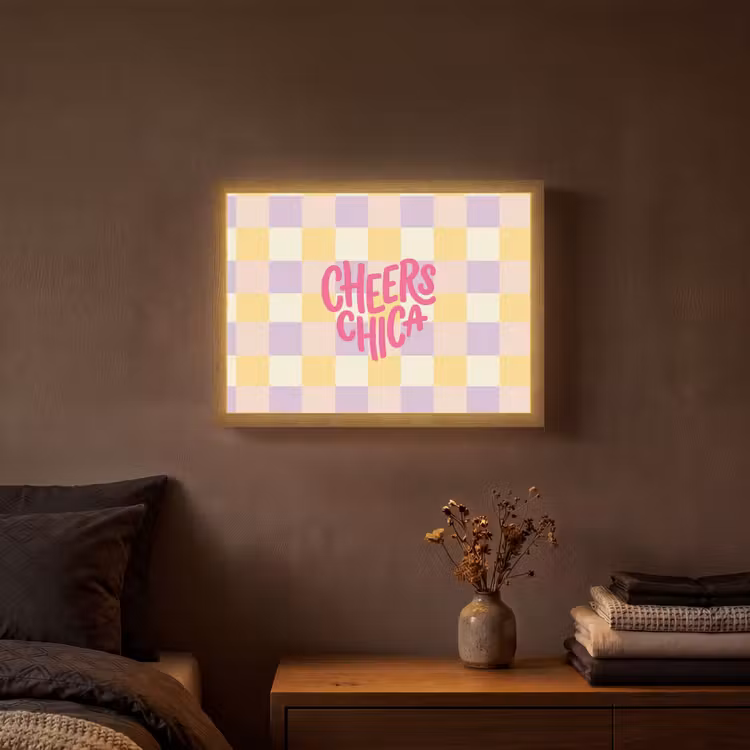 Cheers Chica - Ruitjes - Lila - Geel Light Box met batterij (Wandlamp) middel -sfeer4