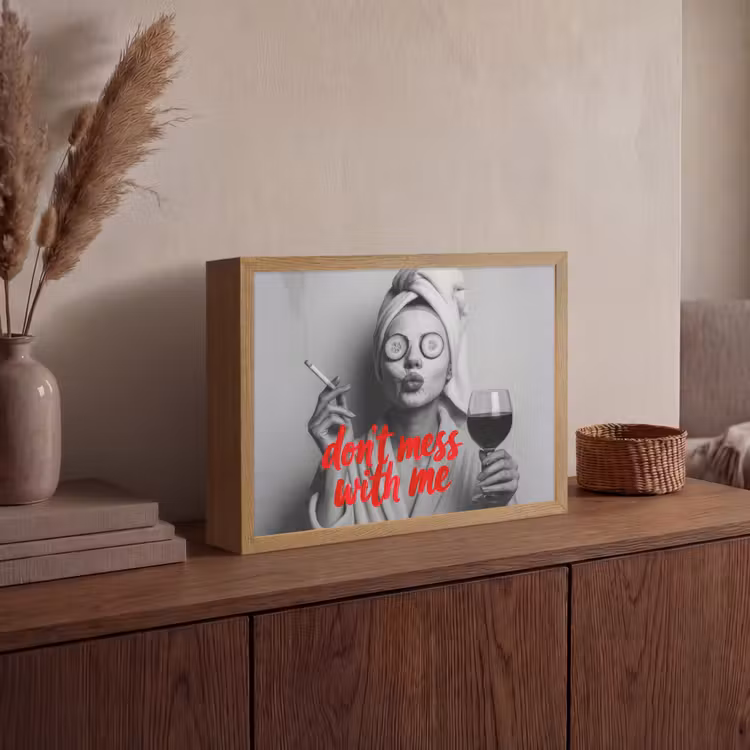 Don't mess with me - Wijn - Vrouw - Sigaret Light Box met batterij (Wandlamp) middel -sfeer2