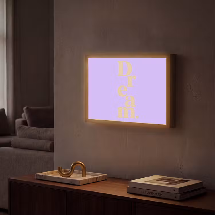 Dream - Paars - Typografisch Light Box met batterij (Wandlamp) middel -sfeer1