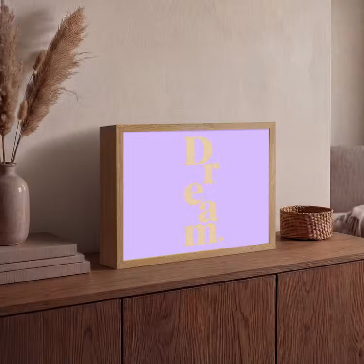 Dream - Paars - Typografisch Light Box met batterij (Wandlamp) middel -sfeer2