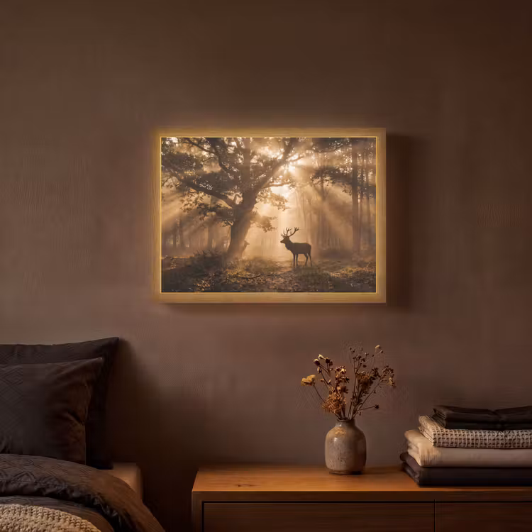 Hert - Bos - Mistig - Natuur - Goud Light Box met batterij (Wandlamp) middel -sfeer4