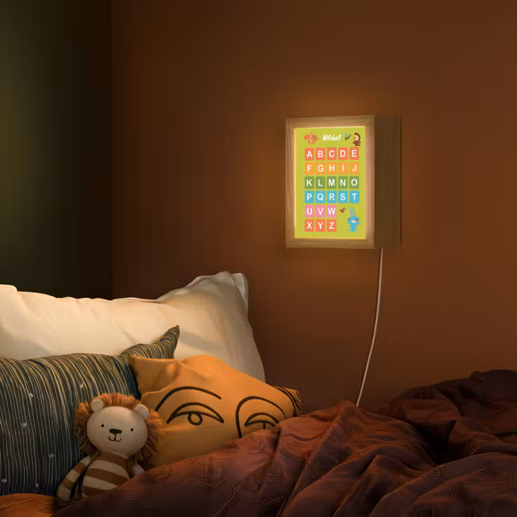 Alfabet - Educatief - Letters leren voor kinderen - Groen - Dieren Light Box met kabel (Wandlamp kind) klein -sfeer1_kind