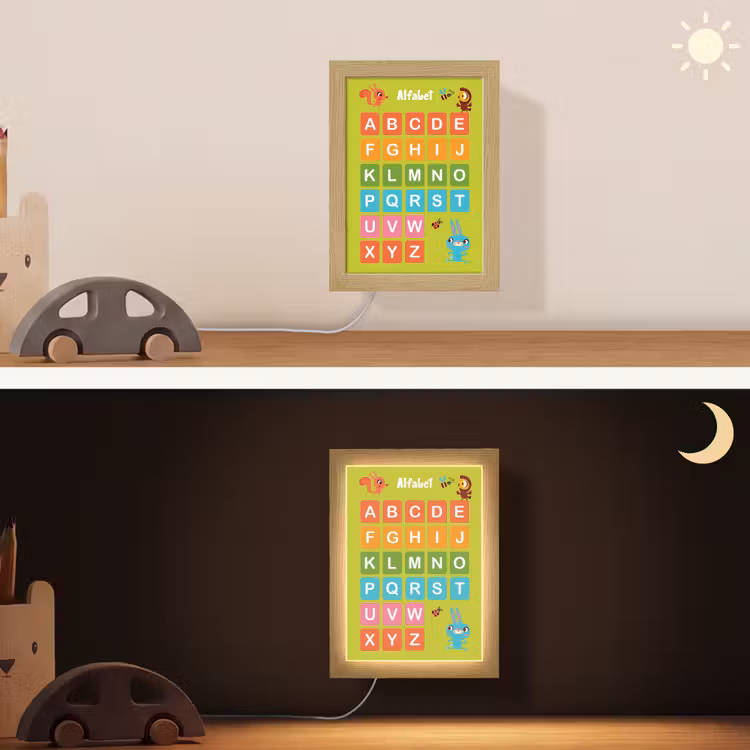 Alfabet - Educatief - Letters leren voor kinderen - Groen - Dieren Light Box met kabel (Wandlamp kind) klein -sfeer3_kind