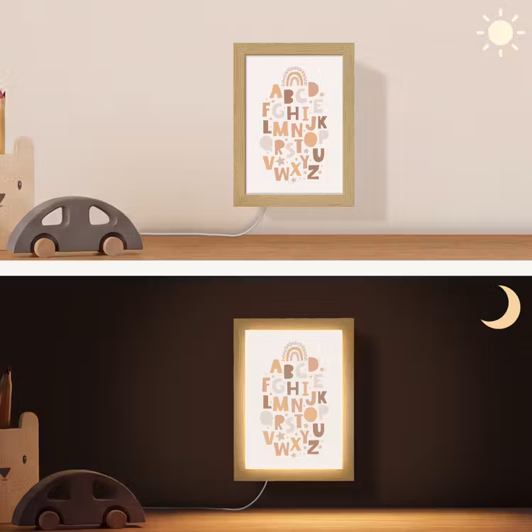 Alfabet - Sterren - Regenboog - Pastel kleuren - Educatief Light Box met kabel (Wandlamp kind) klein -sfeer3_kind