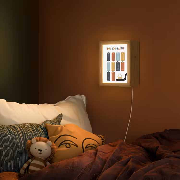 Educatief - Leren rekenen - Auto - Vermenigvuldigingstabel Light Box met kabel (Wandlamp kind) klein -sfeer1_kind