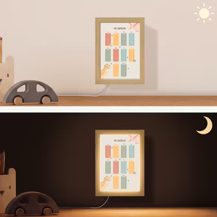 Educatief - Leren rekenen - Dino - Vermenigvuldigingstabel Light Box met kabel (Wandlamp kind) klein -sfeer3_kind