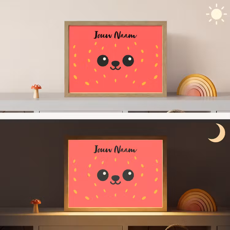 Aardbei - Gezichtje - Rood Light Box met batterij (Wandlamp kind) middel -sfeer3_kind