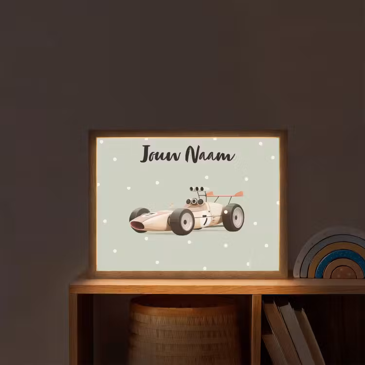 Beige - Raceauto - Stippen - Wielen Light Box met batterij (Wandlamp kind) middel -sfeer1_kind
