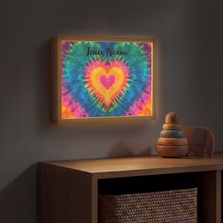 Hart - Kleurrijk - Regenboog - Tie Dye Light Box met batterij (Wandlamp kind) middel -sfeer5_kind