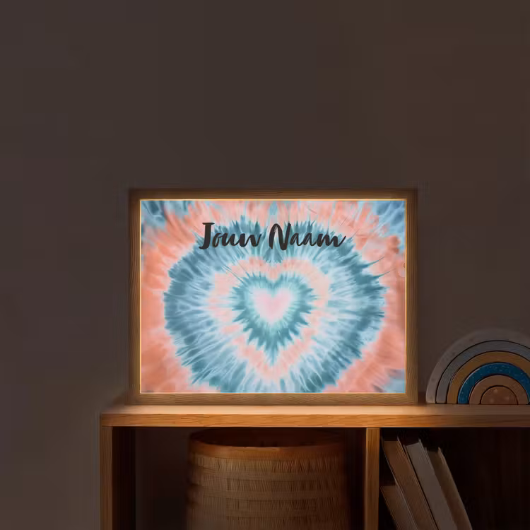 Hartvormig - Tie dye - Lichtblauw - Pasteltinten Light Box met batterij (Wandlamp kind) middel -sfeer1_kind