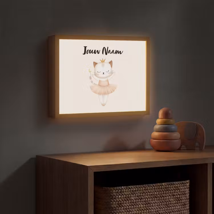 Kat - Minimalistisch - Tutu - Kroontje Light Box met batterij (Wandlamp kind) middel -sfeer5_kind